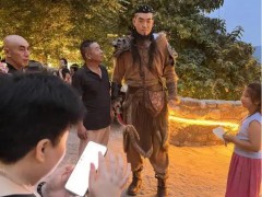 《庆余年》演员入职景区当NPC，看景区“IP+沉浸式”的破圈密码